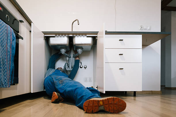 Professional Drain Cleaning technician working in Keno, OR